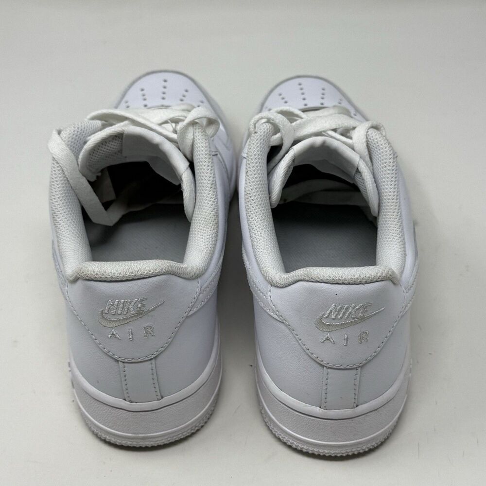 Nike Air Force 1 '07 Low Womens 9.5 Triple White Leather Athletic Shoes Sneakers - Picture 10 of 16